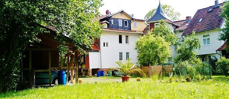 Haus Amelie Apartamento Bad Salzungen Exterior foto
